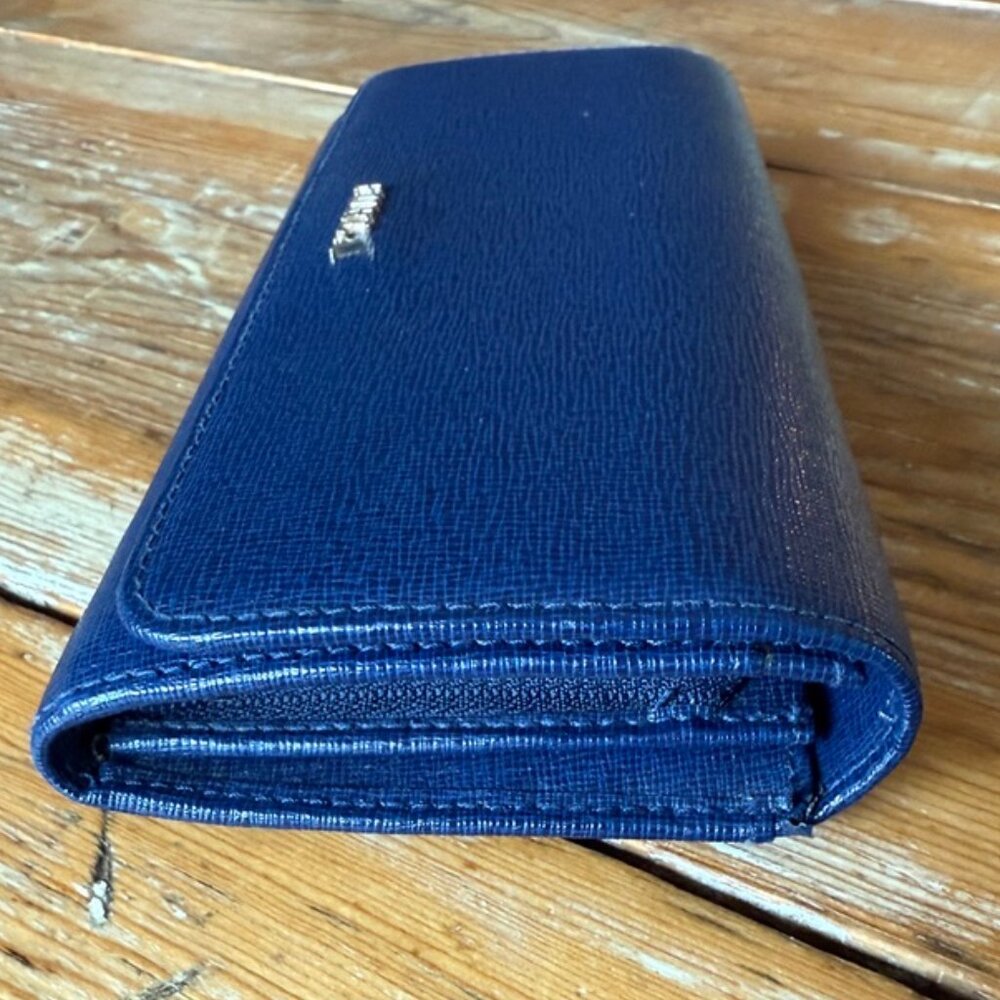 Furla Textured Wallet - Picture 10 of 10